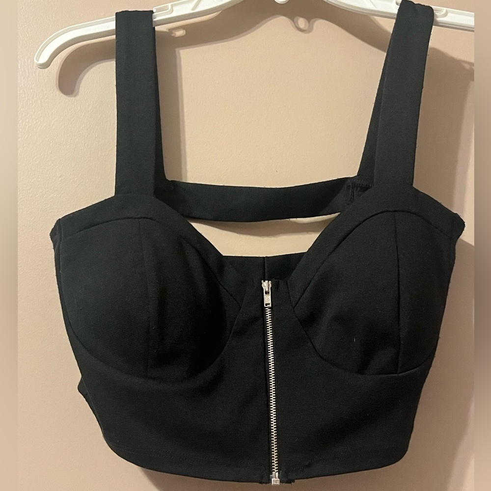 Black crop top